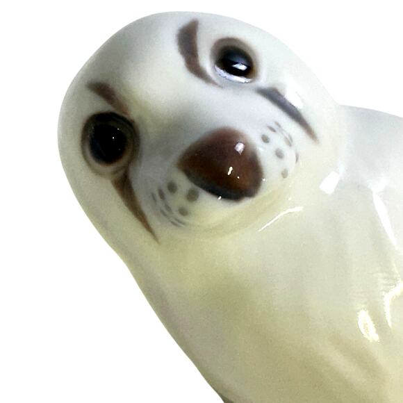 Bing & Grondahl Porcelain Baby Seal Figurine #2472 TR Lying on Back-Excellent - Picture 2 of 7